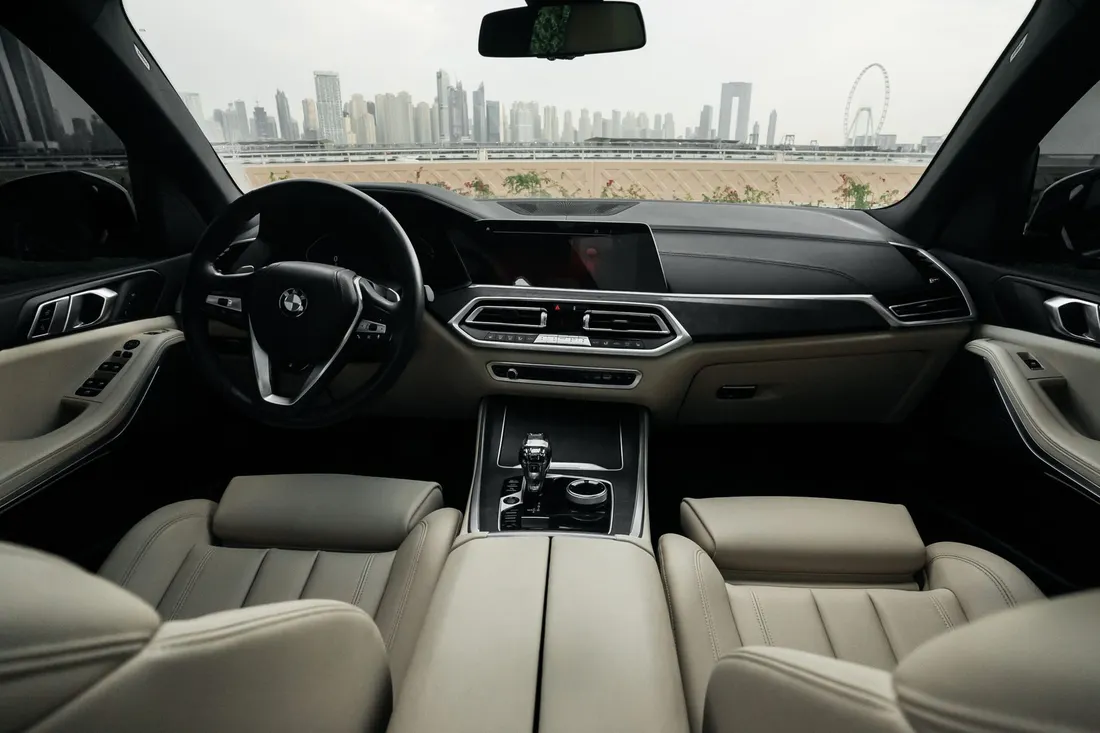 BMW X5 xDrive 40i — full dashboard and centre console from the rear cabin